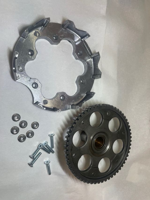 Campana embrague +piñon Polini Vespa primavera et3