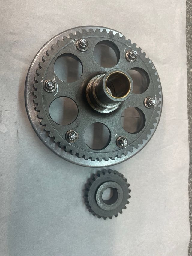 Campana embrague +piñon Polini Vespa primavera et3