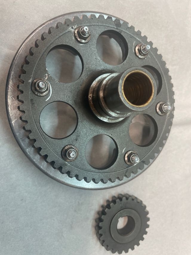 Campana embrague +piñon Polini Vespa primavera et3