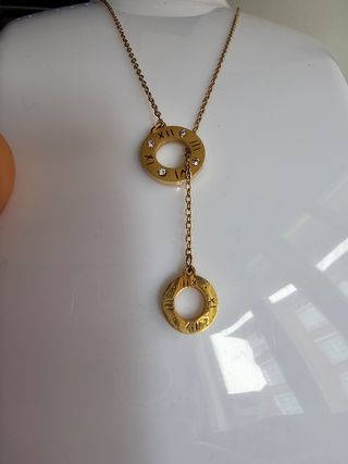 Collar de números romanos