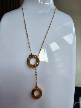 Collar de números romanos