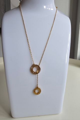 Collar de números romanos