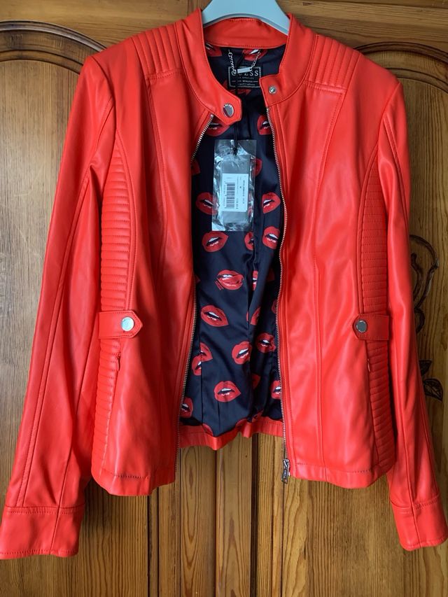 cazadora  origuinal d Guess