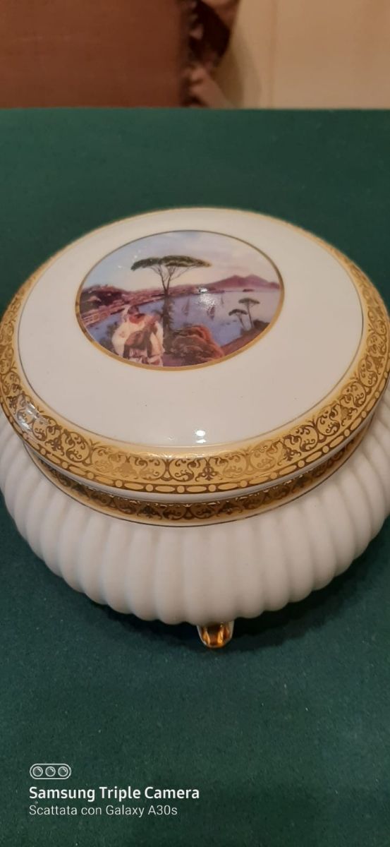 Portabonbon in porcellana