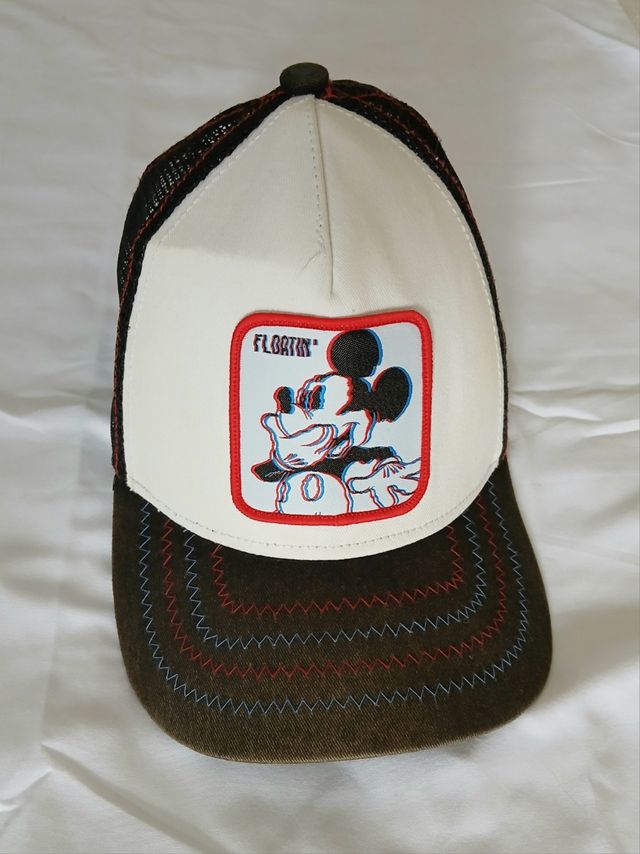 GORRA DISNEY MICKEY MOUSE y gorra de regalo