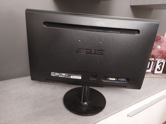 Schermo Asus 19 pollici