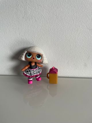 4 lol surprise con sus accesorios