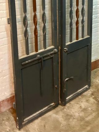 Reja puerta para balconera