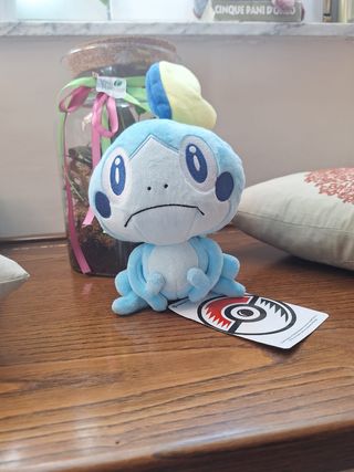 Peluche Pokémon Sobble Larméléon Memmeon