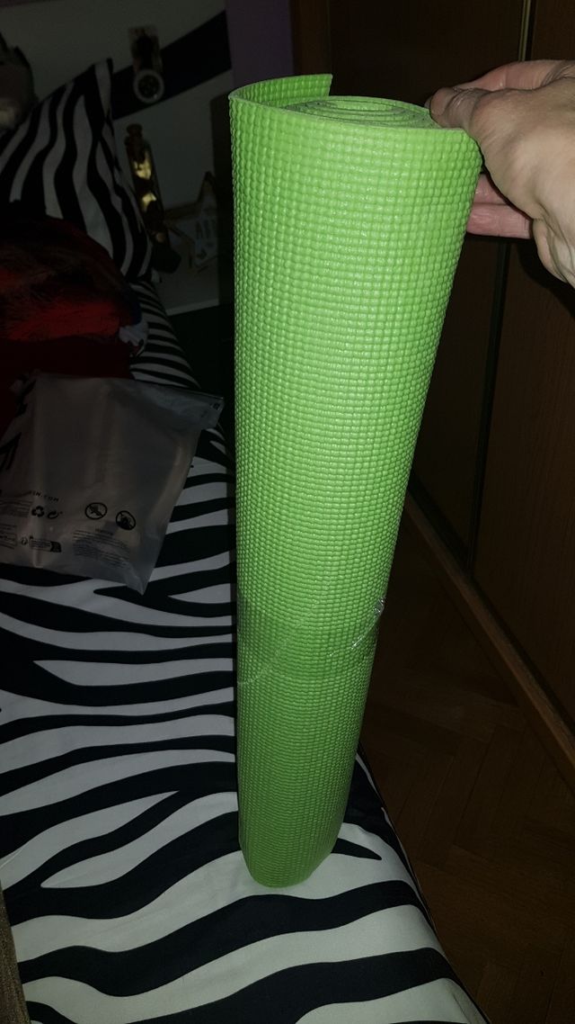 Alfombra de yoga pilates sin usar