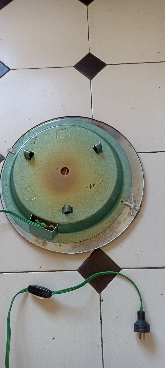 Brasero eléctrico antiguo