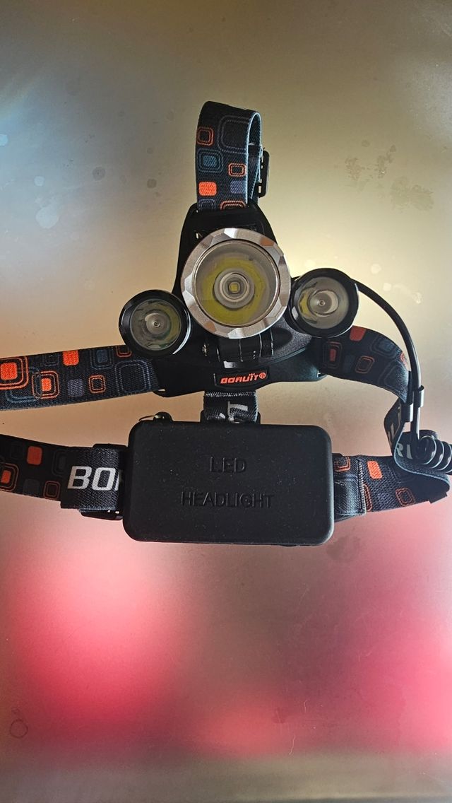 Linterna frontal Boruit  RJ-3000