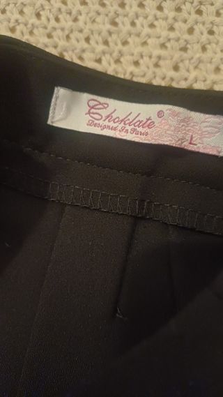 Minifalda negra abombada