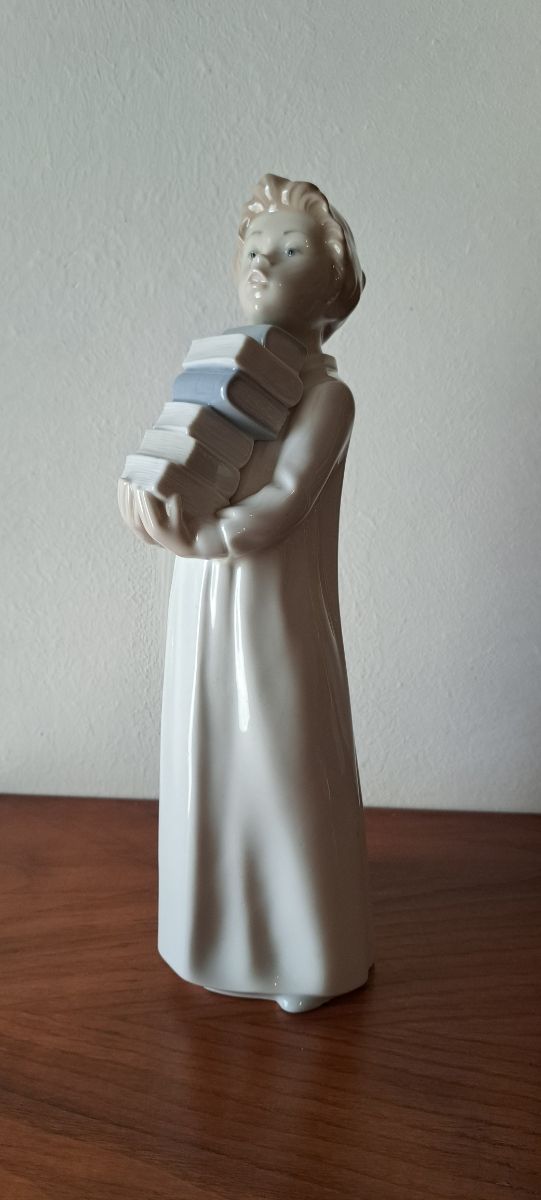 Figura porcelana NAO de LLADRÓ