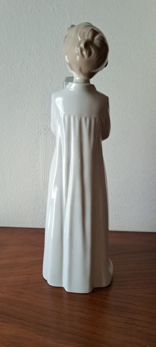 Figura porcelana NAO de LLADRÓ 