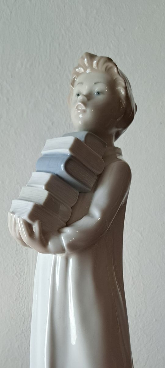 Figura porcelana NAO de LLADRÓ