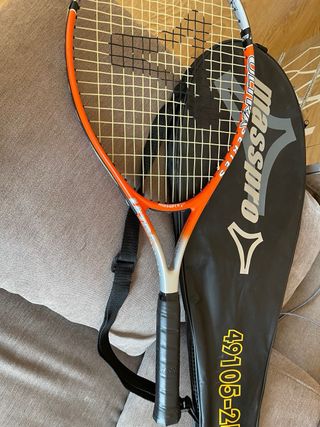 Raqueta masspro 49105-25F ultra como nueva