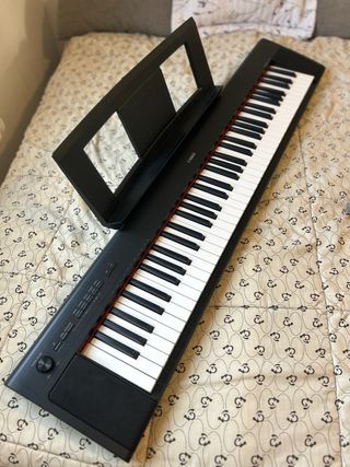 Piano electrico Yamaha Np32 / 76 teclas