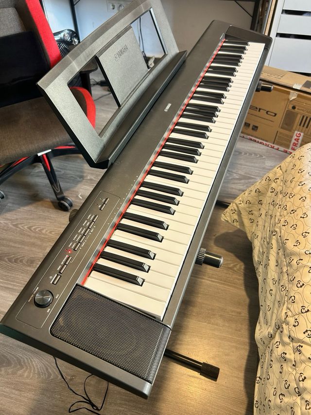 Piano electrico Yamaha Np32 / 76 teclas