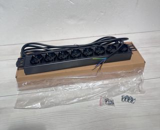 Distribuzione di alimentatore da 1 HE power