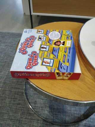 Juego mesa. Quien es quien?