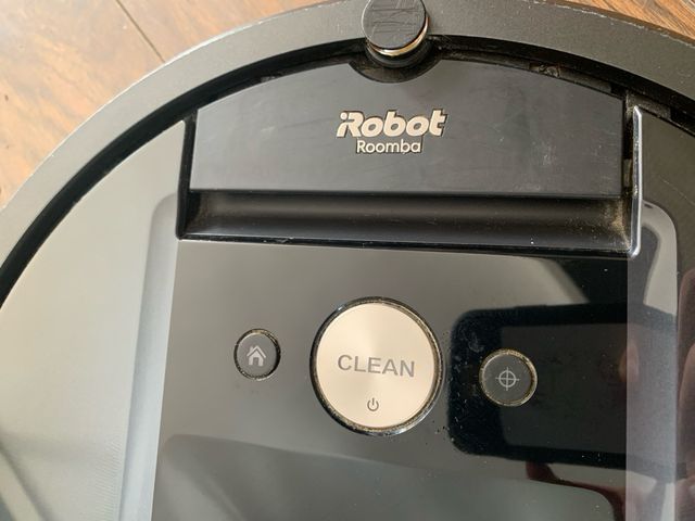 ASPIRADORA “ROOMBA”