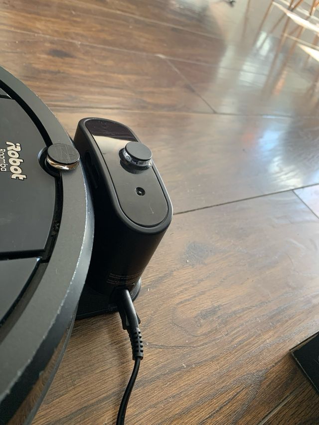 ASPIRADORA “ROOMBA”
