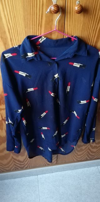 Camisa translúcida pintalabios, talla 38