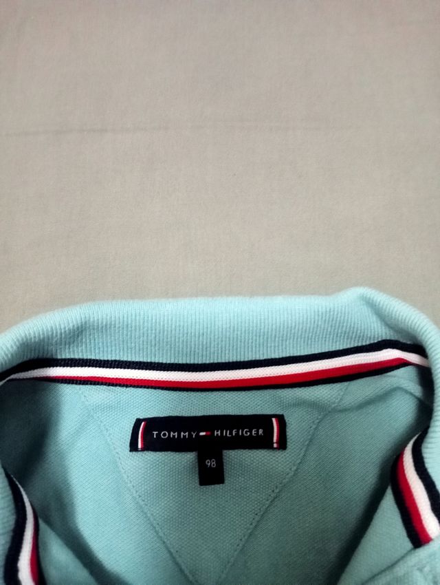 Conjunto pantalón y polo niño.