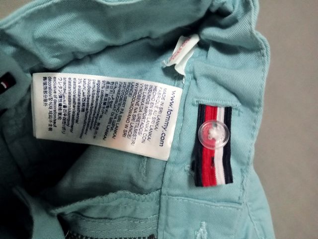 Conjunto pantalón y polo niño.