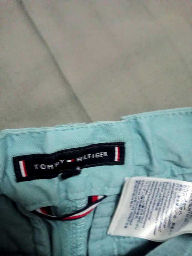 Conjunto pantalón y polo niño.