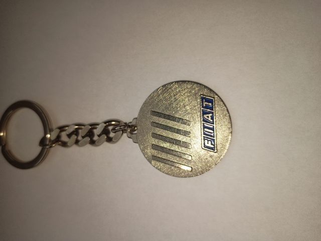 Fiat portachiavi in metallo vintage 
