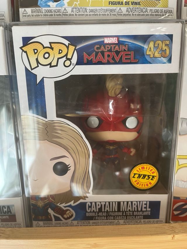 Funko pop chase Captain Marvel