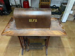 MÁQUINA DE COSER ALFA
