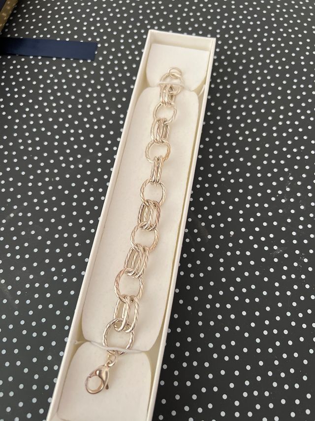 Pulsera plaetada bisutería