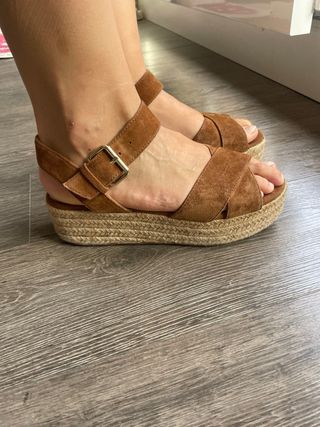 Sandalias ante marron Bimba y Lola