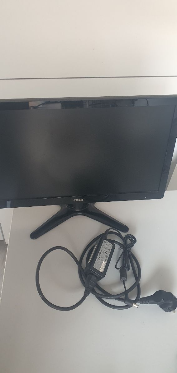 Monitor Acer 19"