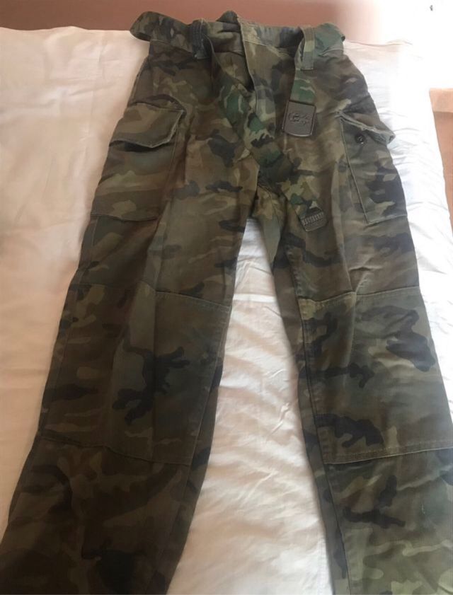 Traje militar