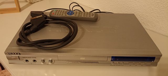 Reproductor de DVD con karaoke.