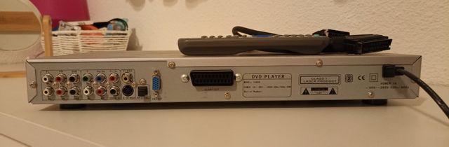 Reproductor de DVD con karaoke.