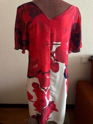 Vestido satinado, talla 40, nuevo con etiquetas