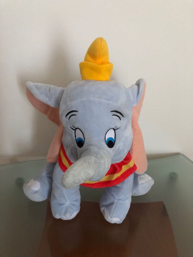 Peluche Dumbo Play by Play