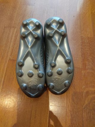 Botas de fútbol New Balance