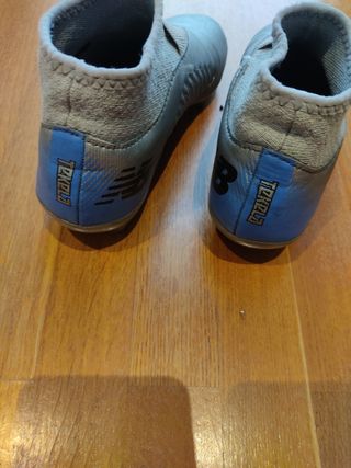 Botas de fútbol New Balance