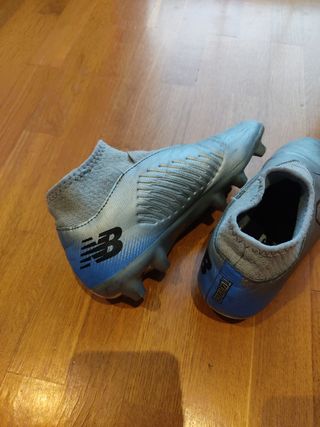 Botas de fútbol New Balance