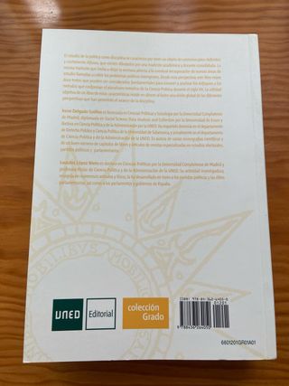 Doce lecturas fundamentales de ciencia política