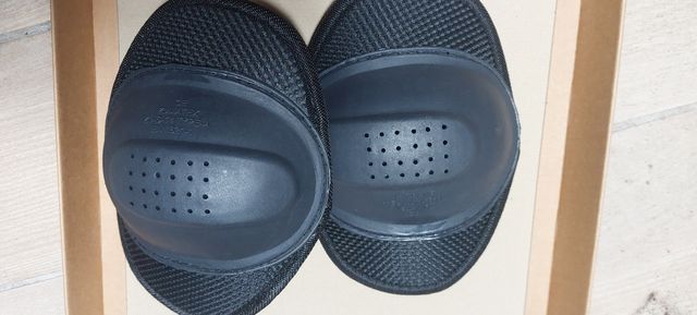 Protezioni spalle giacca moto