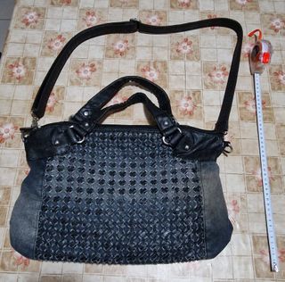 Borsa donna in cotone ed ecopelle della Carpisa