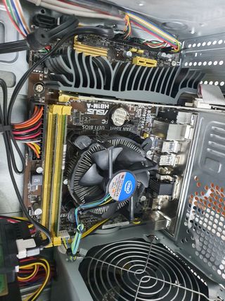 Placa base Asus H81M-A