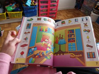 MIS PRIMERAS 1000 PALABRAS EN INGLÉS (Spanish Edition)